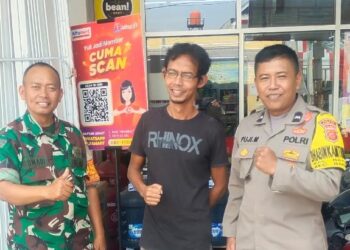 Sambangi warga garuda, Sinegritas TNI-Polri ciptakan situasi kamtibmas siang hari