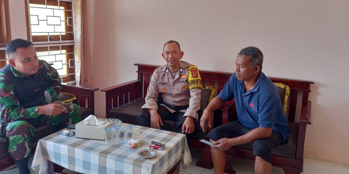 Sinegritas TNI-Polri gelar Cooling System bersama warga Cicadas kaler jaga Harkamtibmas
