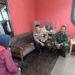 Dekati warga Babinkamtibmas bersinergi dengan Babinsa Sambangi Warga dan Berikan Imbauan Kamtibmas