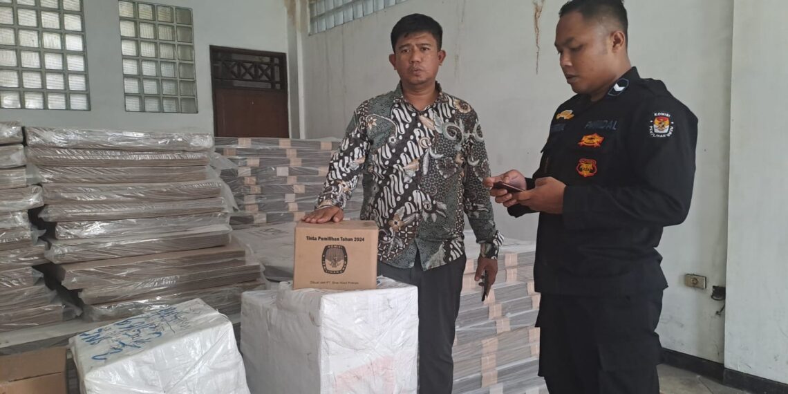 KPU Kota Sukabumi Terima Logistik Untuk Pencoblosan Pilkada 2024