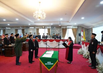 Ucapkan Sumpah dan Janji, Wawan Juanda Resmi Jabat Ketua DPRD Kota Sukabumi Periode 2024-2029
