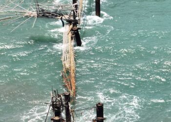 74 Nelayan Terjerat Ombak Tinggi di Pantai Selatan Sukabumi Tiga Orang Tenggelam. 71 Belum Bisa Dievakuasi