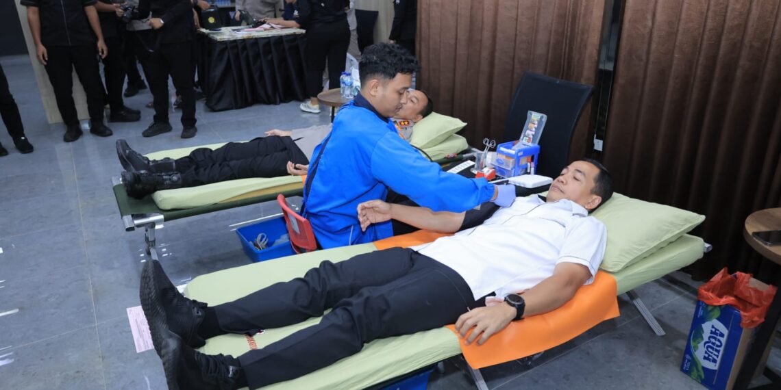 Hari Jadi Humas Polri Ke-73, Divhumas Polri Gelar Donor Darah Bersama Media
