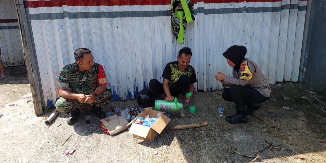 Wujud Nyata Kedekatan POLRI Dengan Warga, Bhabinkamtibmas Lakukan Sambang Kepada Warga Binaan