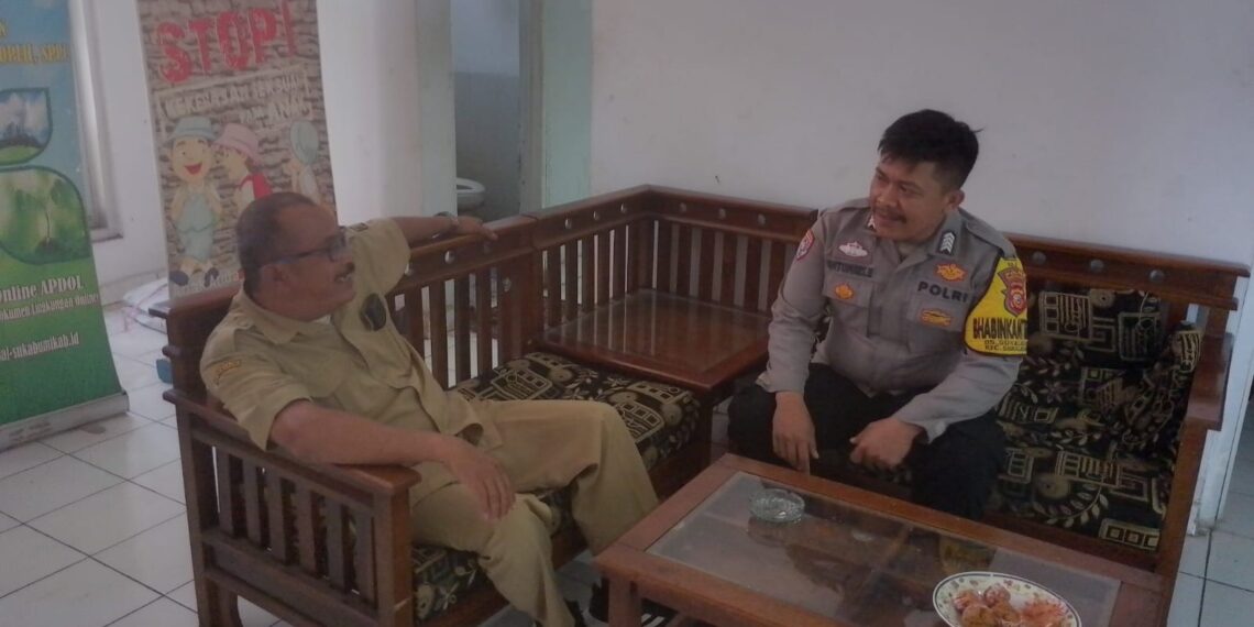 Bhabinkamtibmas Polsek Sukalarang Sampaikan Pesan Kamtibmas