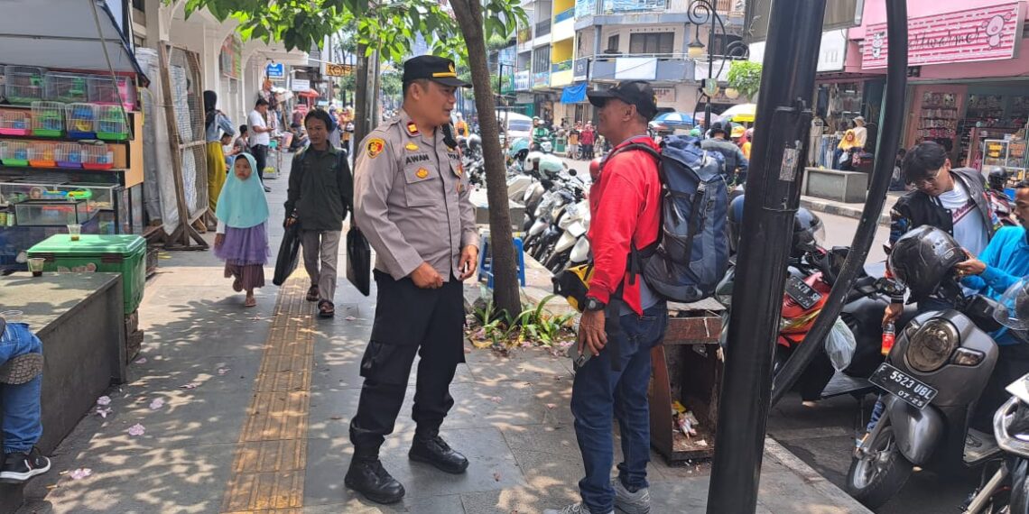 Patroli Samapta Polsek Cikole Laksanakan Giat Dialogis