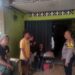 Rangkul warga Balandongan, Bhabinkamtibmas Serukan Pilkada Damai Aman dan Kondusif