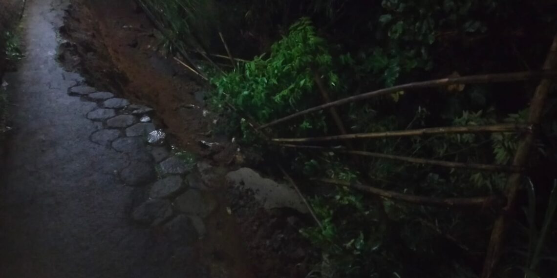 Polsek Sukaraja Himbauan Kepada Warga untuk Selalu Waspada Saat Menjelang Musim Hujan
