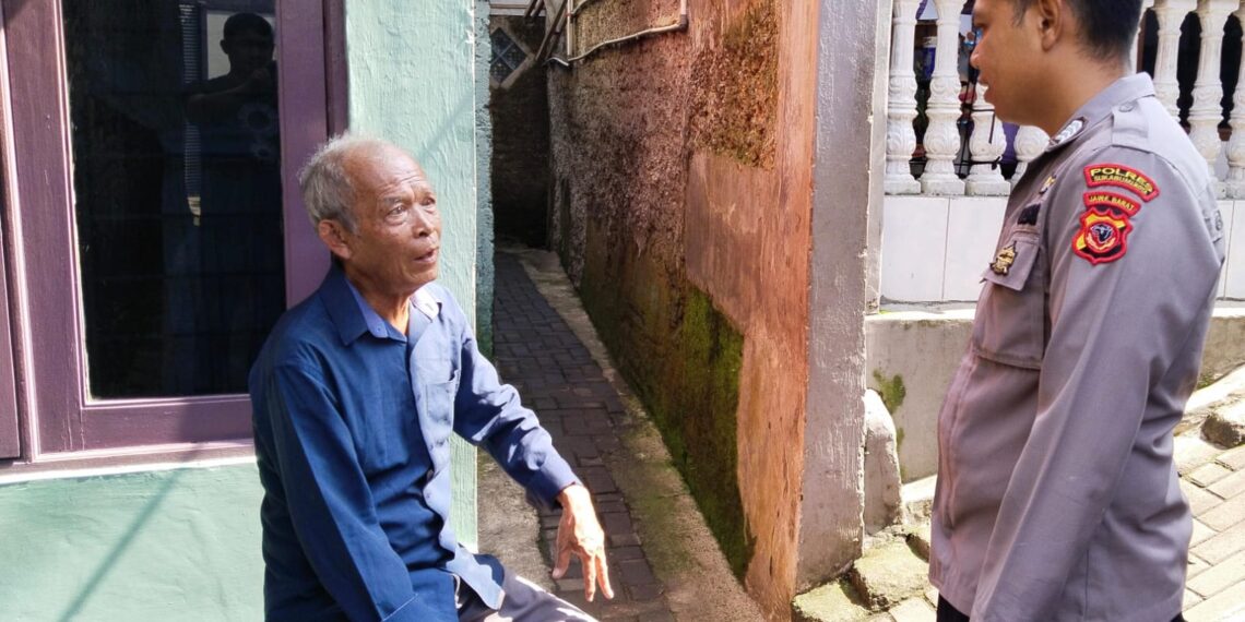 Dekati warga Babinkamtibmas bersinergi dengan Babinsa Sambangi Warga dan Berikan Imbauan Kamtibmas