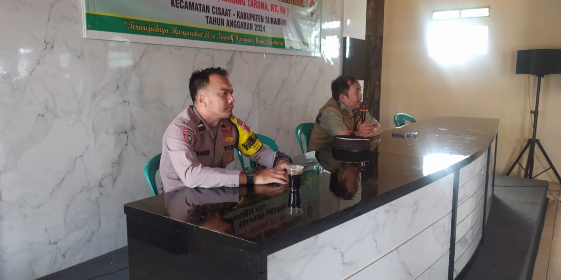 Bhabinkamtibmas Polsek cisaat hadiri Bintek peningkatan kapasitas karang taruna dan LPM