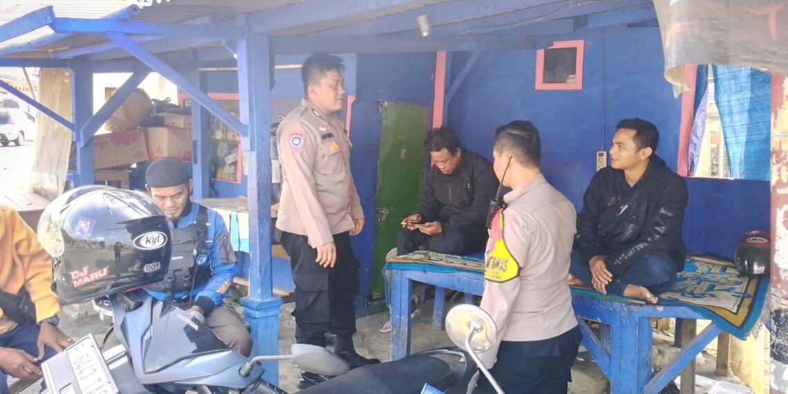 Bhabinkamtibnas Desa Sukalarang Sampaikan Pesan Kamtibnas