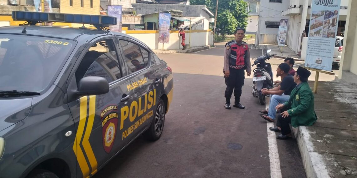 Tingkatkan Keamanan Jelang Pilkada 2024,Unit Sabhara Polsek Cisaat laksanakan Patroli 