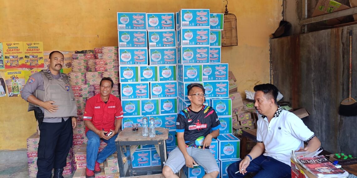 Datangi Warga Langsung, Babinkamtibmas Berikan Himbauan Gukamtibmas