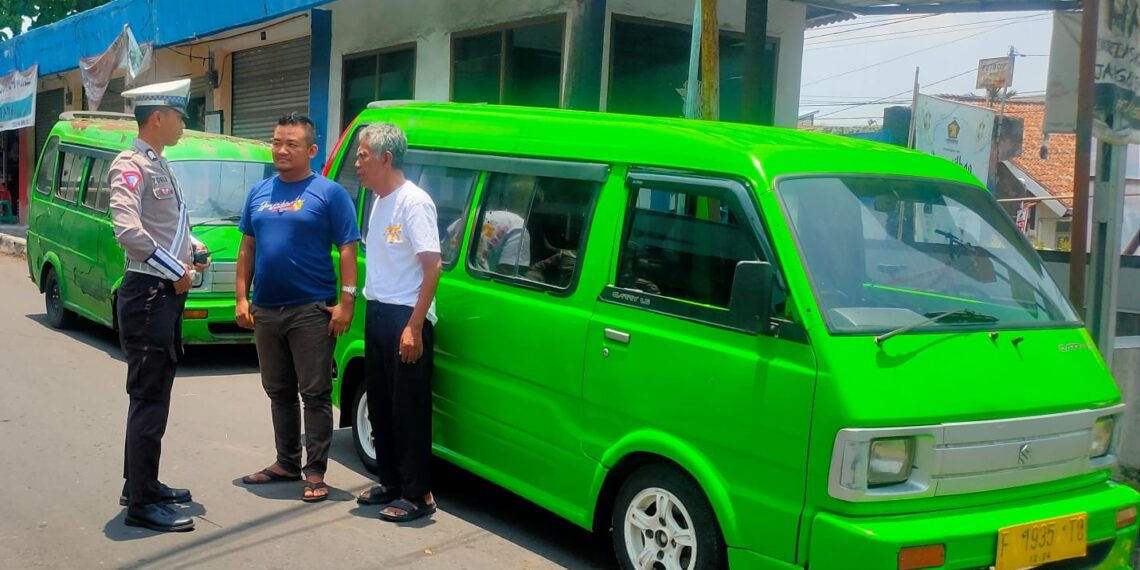 Unit lantas Polsek Warudoyong Polres Sukabumi Kota laksanakan Dikmas Lantas