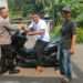 Bhabinkamtibmas Desa Sasagaran Polsek Kebonpedes Patroli Sapa Warga Sampaikan Himbauan Kamtibmas