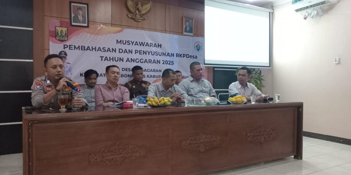 Polsek Kebonpedes Hadiri Kegiatan Musyawarah Pembahasan Dan Penyusunan Rkp Desa Tahun Anggaran 2025