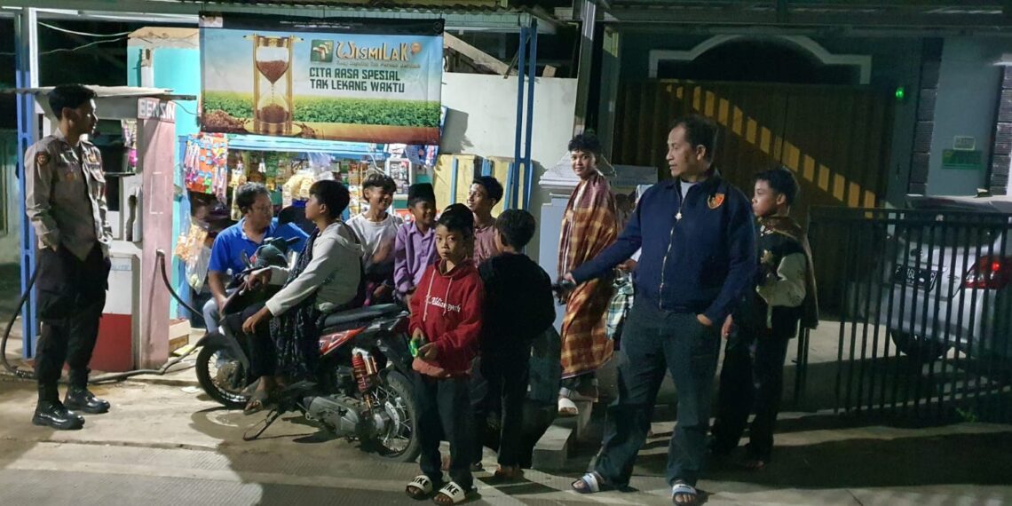 Polsek Cireunghas Laksanakan Patroli Dialogis Untuk Tingkatkan Keamanan Masyarakat
