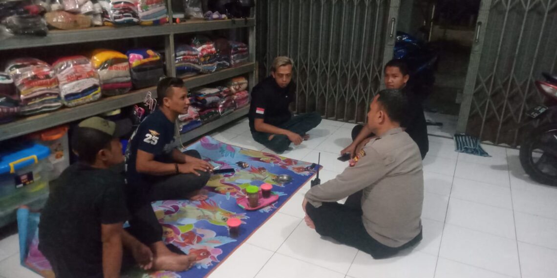 Polsek Cibeureum Patroli Dialogis Cegah Tindak Kriminalitas
