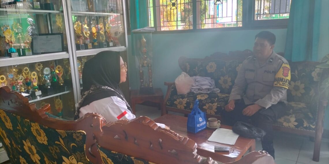 Sambangi Warga Polisi di Kota Sukabumi Sampaikan Imbauan Kamtibmas