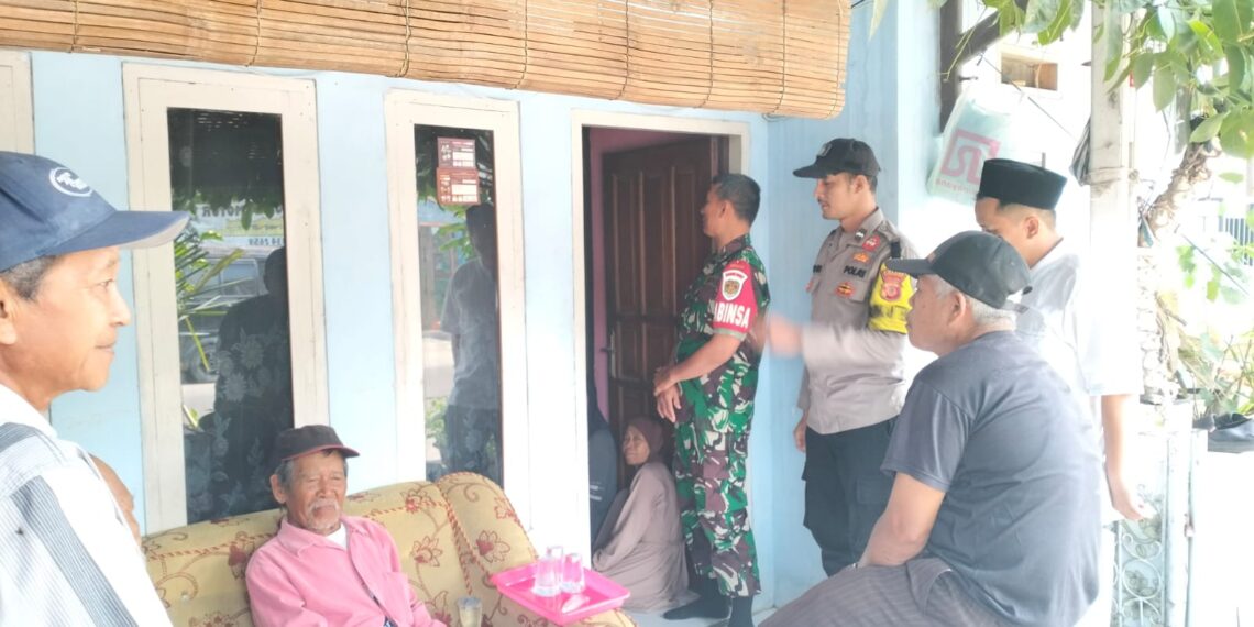Efektifkan Sambang. Bhabinkamtibmas Jalin Kemitraan dengan Komunitas Tani dan warga Cikeong