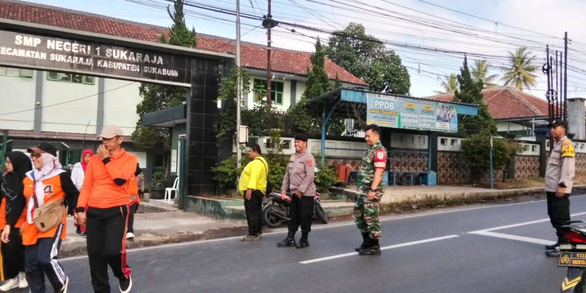 Anggota Polsek Sukaraja Polres Sukabumi Kota Laksanakan Pengamanan