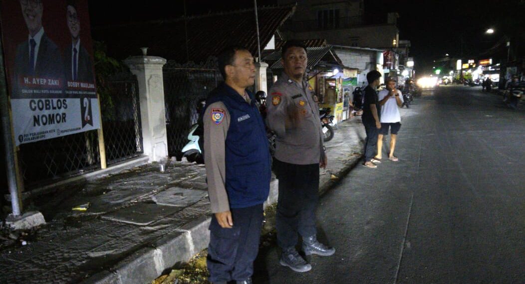 Antisipasi malam minggu, Polsek baros gelar patroli antisipasi malam minggu jaga Kondusifitas Pilkada serentak 2024