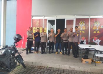 Optimalkan Penjagaan dan pengawasan Kapolsek Baros pastikan Gudang Logistik KPU kota sukabumi kondusifit