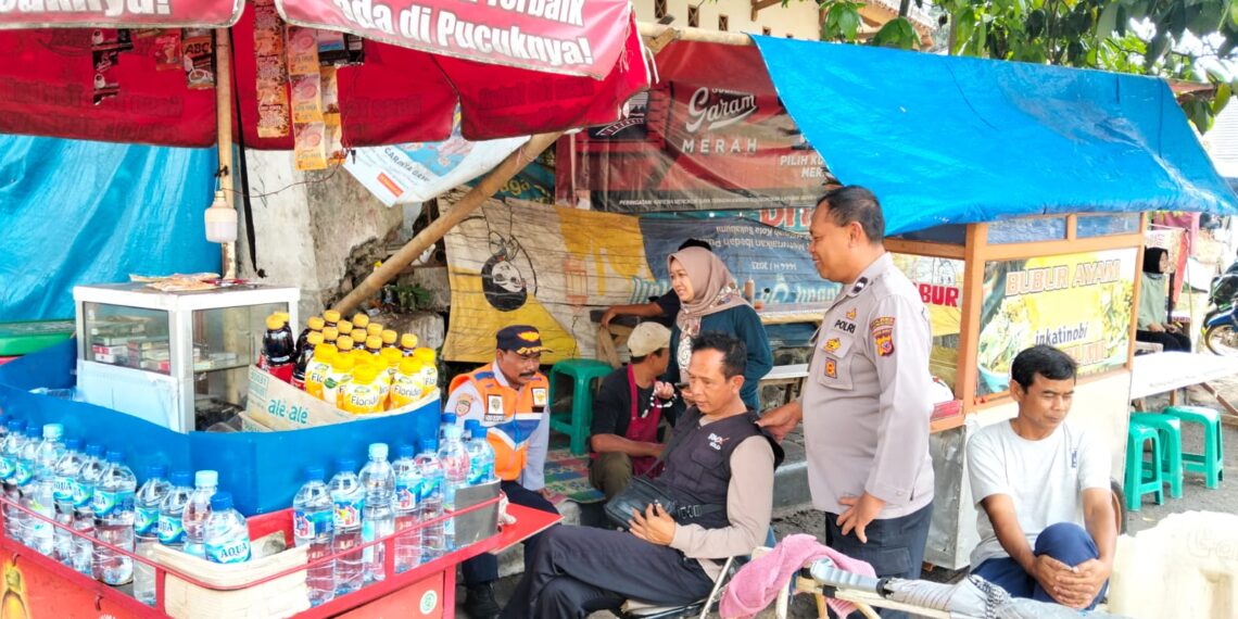 Polsek Cikole Laksanakan Patroli Dialogis Menjelang Pilkada Serentak 2024