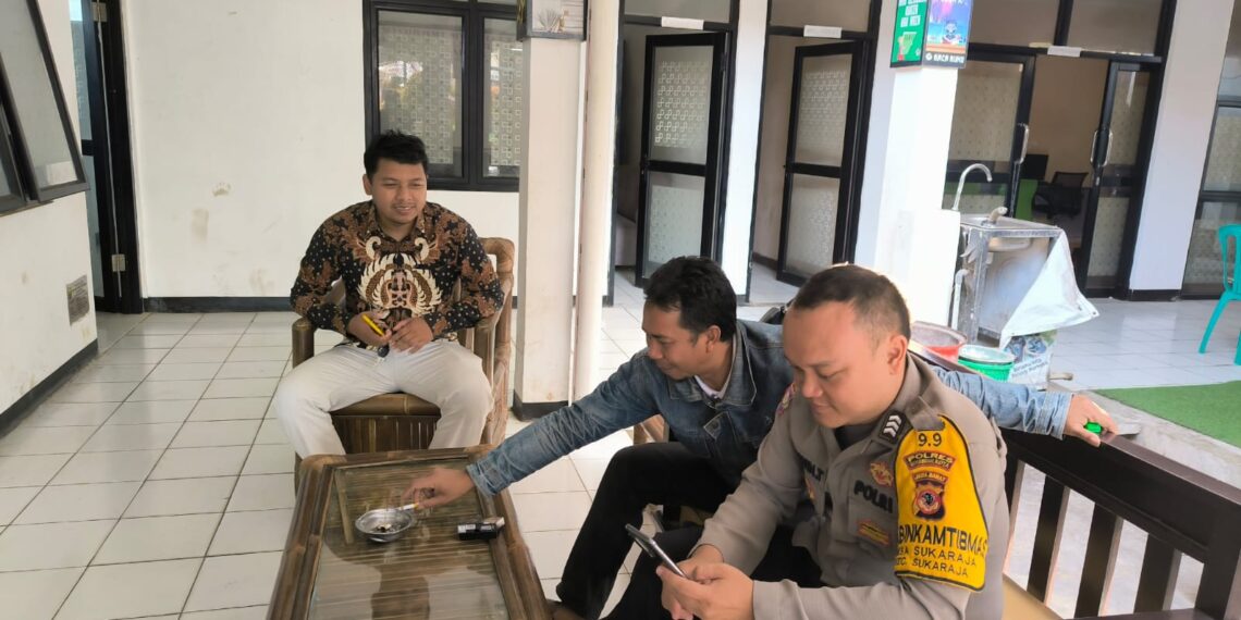 Polsek Sukaraja laksanakan Patroli dialogis dengan menyambangi Kantor jelang pilkada serentak2024
