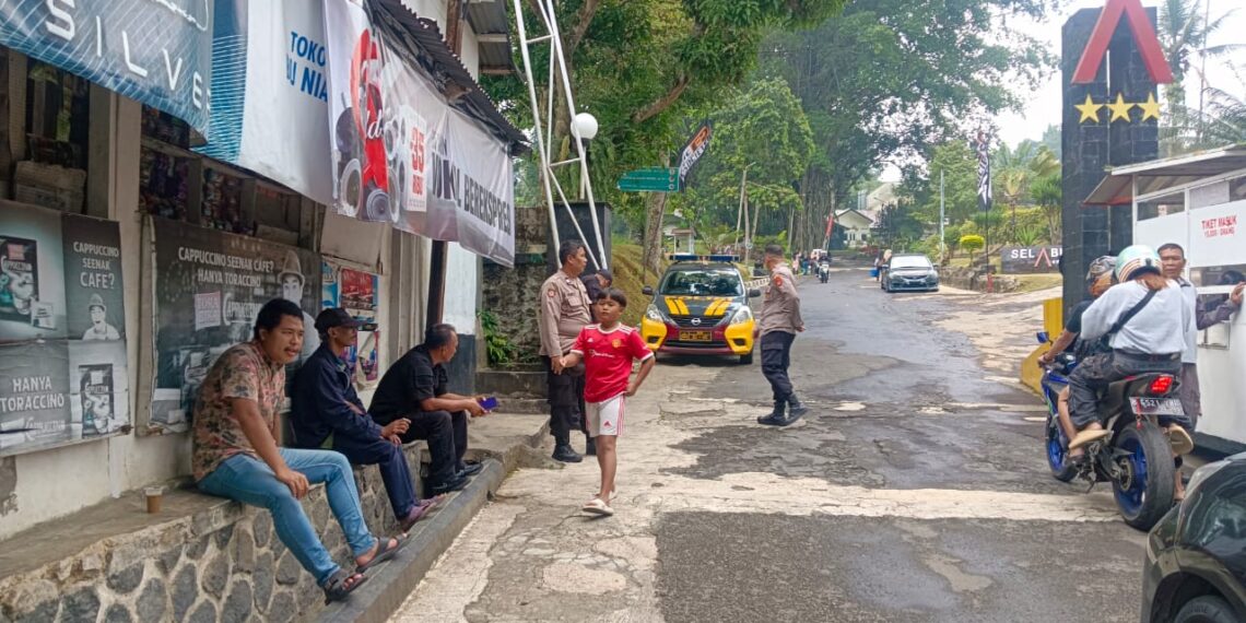 Polsek Sukabumi Laksanakan Patroli Dialogis Seputaran Selabintana Sukabumi