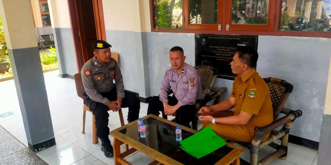 Jaga harkamtimas Pilkada Serentak 2024, Polsek Cibeureum Laksanakan Patroli Dialogis