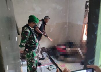 Inafis Sat Reskrim Polres Sukabumi Kota Evakuasi Mayat Laki-laki Paruh Baya ke Rumah Sakit