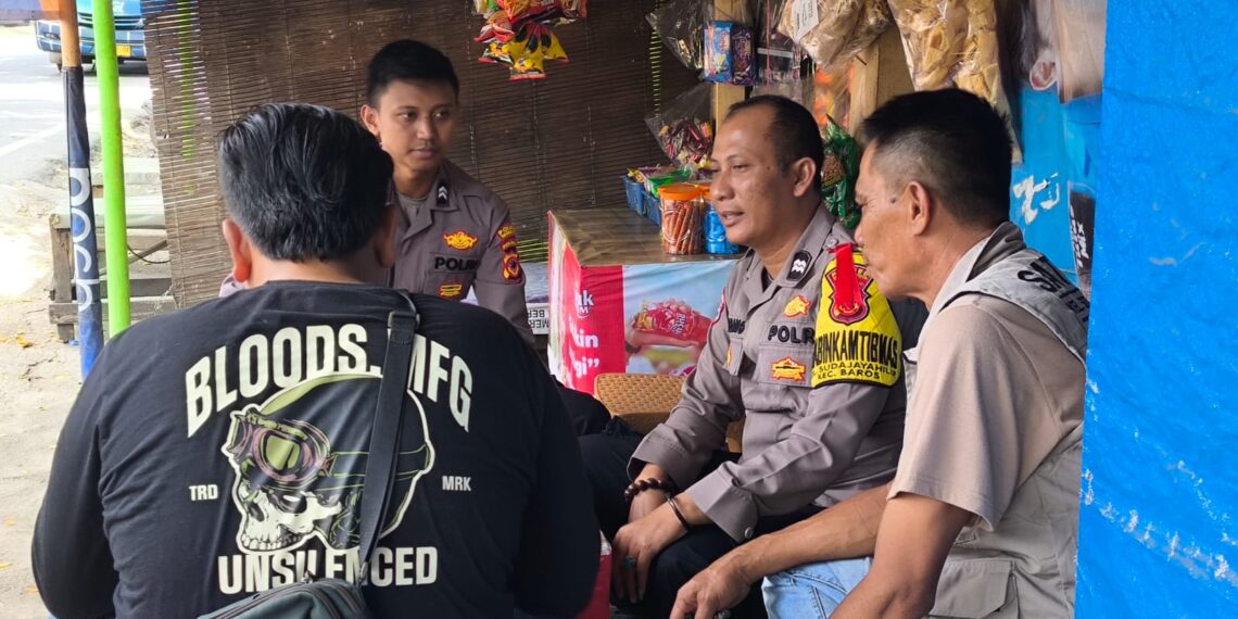 Wujudkan Pilkada 2024 tetap kondusif, Bhabinkamtibmas hadir ditengah warga jalur lingkar selatan