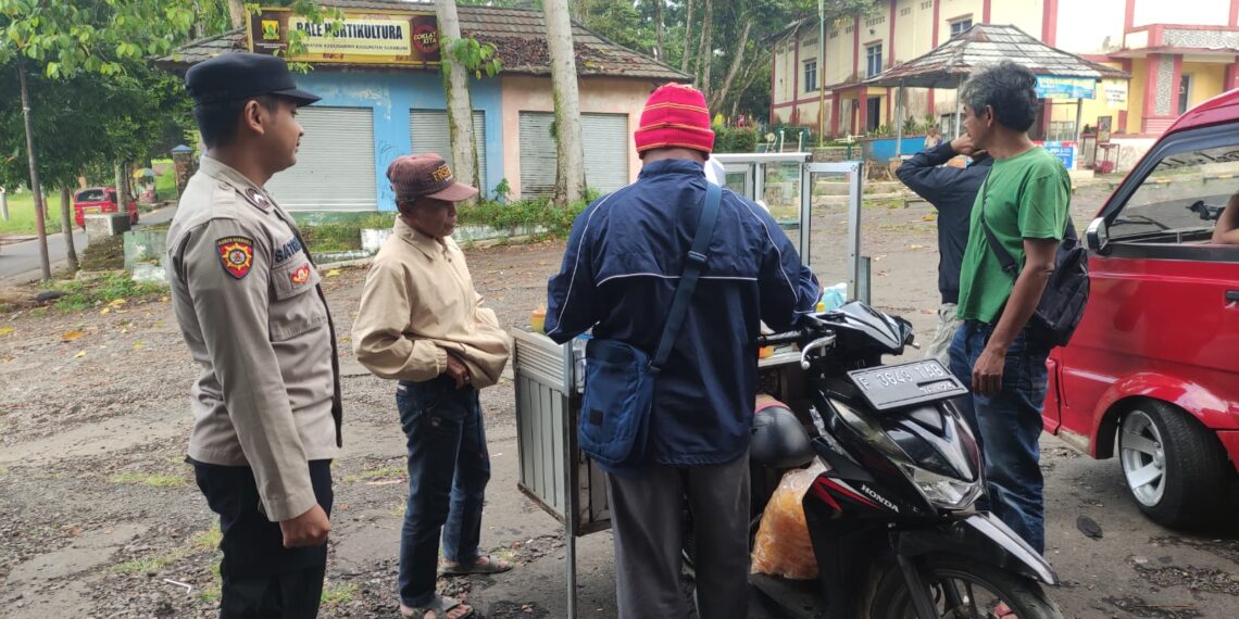 Tingkatkan Kamtibmas dan Jaga Kondusifitas Pilkada Serentak 2024, Polsek Kadudampit melaksanakan patroli untuk mengantisipasi gangguan kamtibmas di wilayah hukum polsek kadudampit
