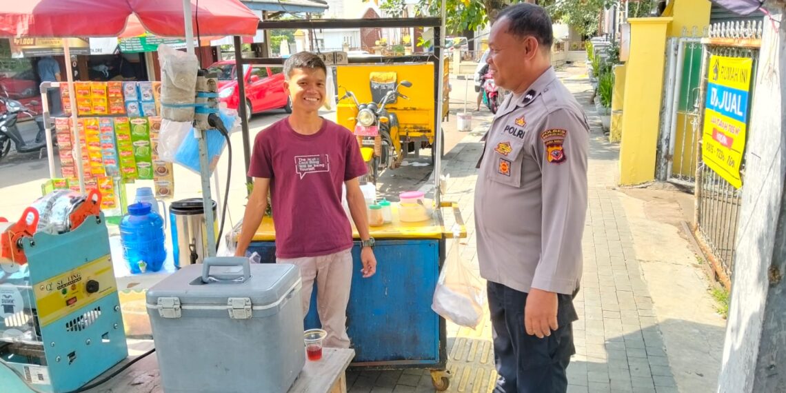 Jaga Situasi Kamtibmas, Polsek Cikole Laksanakan Giat Dialogis Menjelang Pilkada Serentak