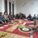Bhabinkamtibmas Desa Pasirhalang Polsek Sukaraja, Bripka Asep Hendra bersama Babinsa Pasirhalang melaksanakan kegiatan sambang dialogis
