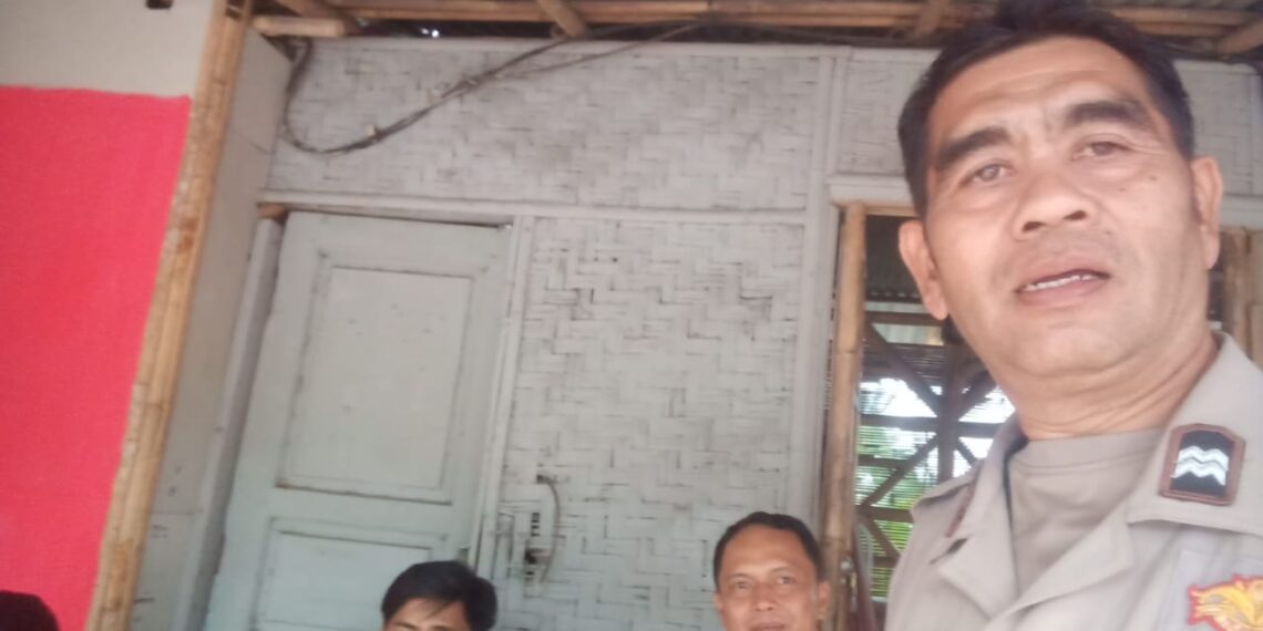 Wujudkan Sinergitas Dengan Warga, Bhabinkamtibmas Rutin Laksanakan sambang