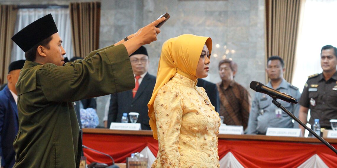 Dilantik Jadi Wakil Ketua II DPRD Kota Sukabumi, Feri Akan Perjuangkan Hak Perempuan
