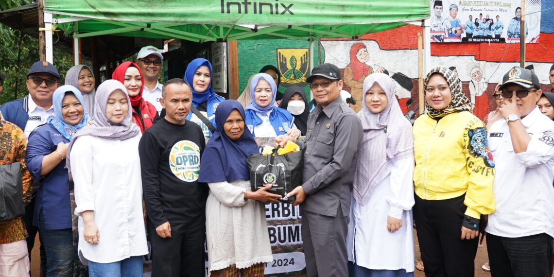 DPRD Kota Sukabumi Salurkan Bantuan Untuk Warga Terdampak Bencana Longsor