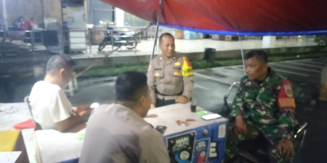 Sinegritas TNI-Polri. Rangkul Masyarakat Dengan Patroli Malam Hari.