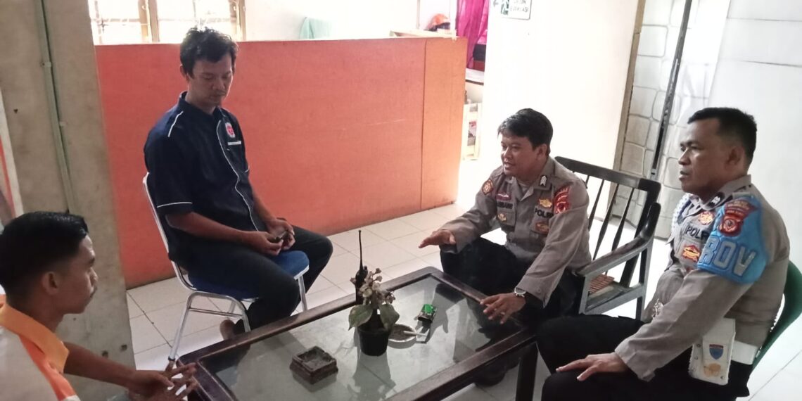Polsek lembursitu lakukan patroli siang hari di berbagai titik strategi