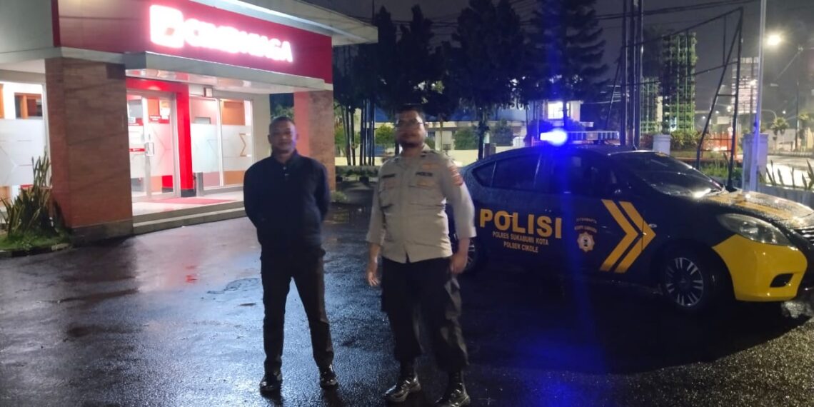 Unit Samapta Polsek Cikole Laksanakan Patroli dan Dialogis dengan Satpam Pasca Pilkada Serentak 2024