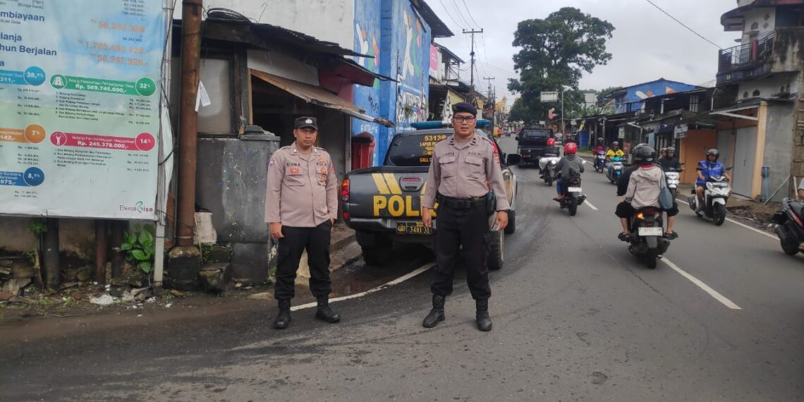 Cegah Gangguan Kriminalitas Siang Hari Polsek Kebonpedes Gelar Patroli