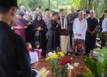 CIBEUREUM – AKP SUWAJI, S.I.P., M.M. melaksanakan giat Takziah /