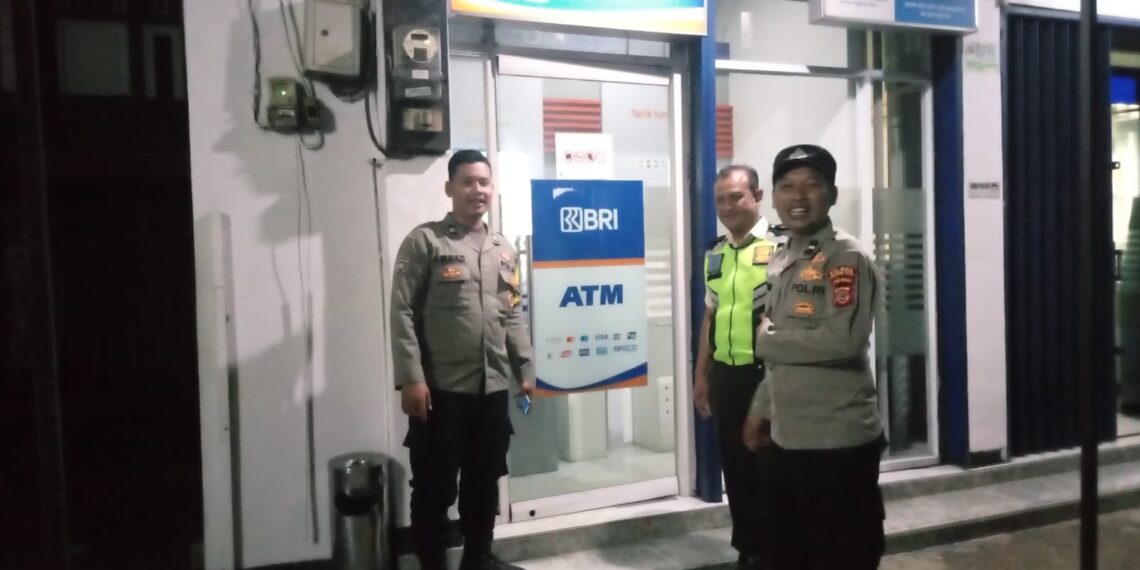 Polsek Sukalarang Patroli ke Obyek Vital ATM BRI