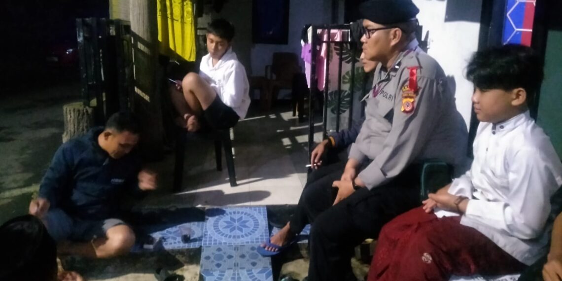 Polsek Kebonpedes Sambangi Warga Kampung Sela Awi