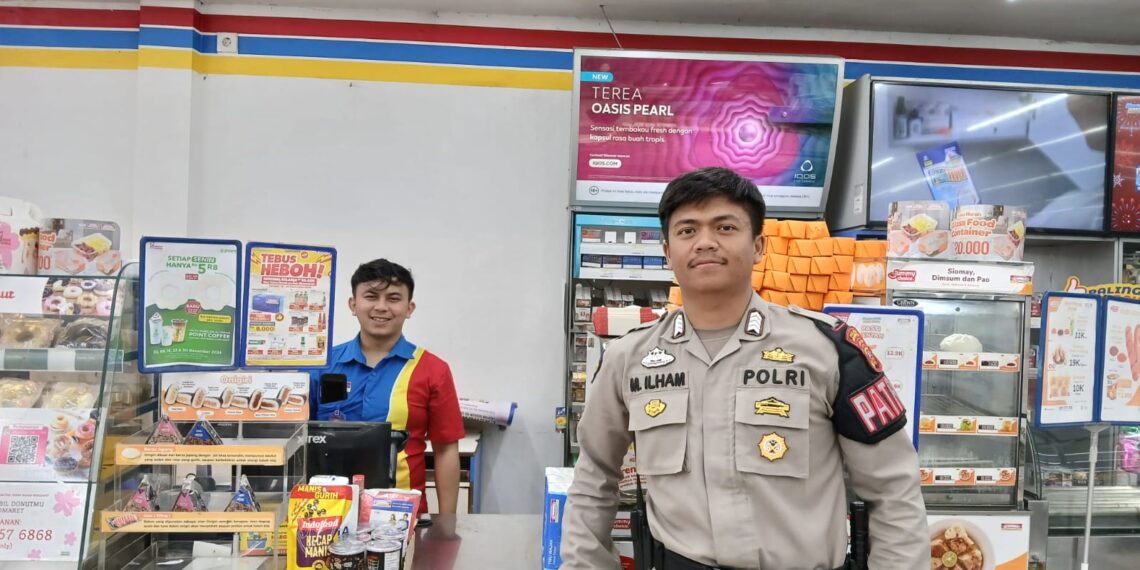 Patroli sambang Alfamart dan Indomart beri himbauan kamtibmas