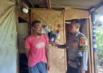 Bhabinkamtibmas Polsek Lembursitu selalu hadir di tengah kegiatan masyarakat
