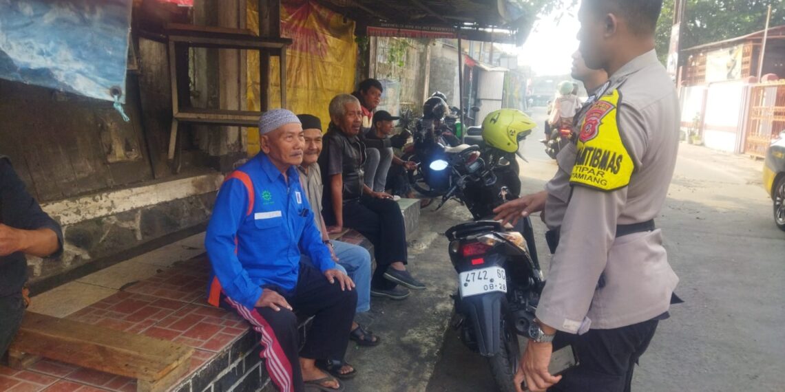 Kapolsek Citamiang Patroli Dialogis dan Sambangi Warga.