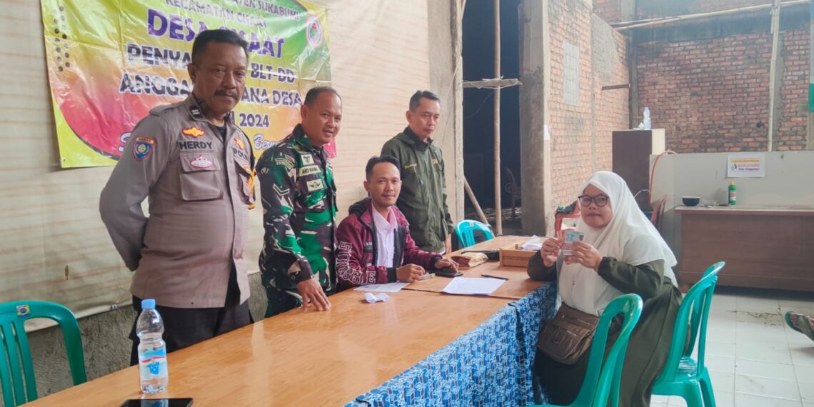 Polsek Cisaat  monitoring Pembagian BLT DD